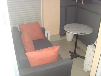 Ein Sitzbereich in der Unterkunft Private room apart. near Elbe