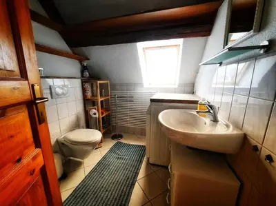 Ein Badezimmer in der Unterkunft stilvolle Dachgeschoss-Wohnung in Top-Lage